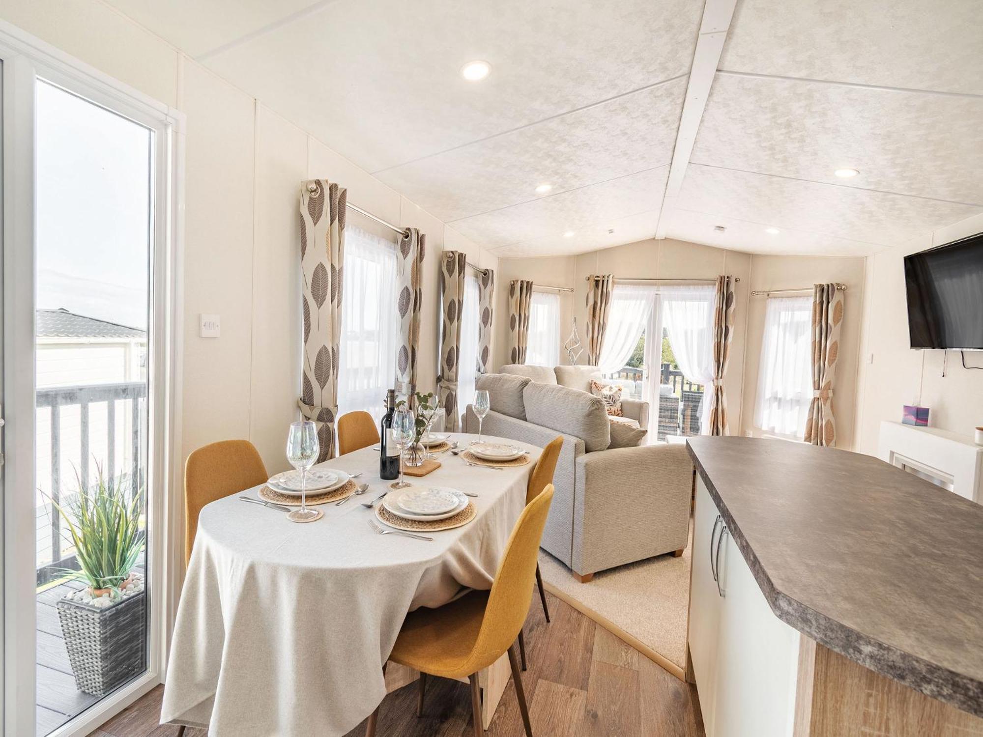 Red Wood Lodge - Uk40849 Скарбъро Екстериор снимка
